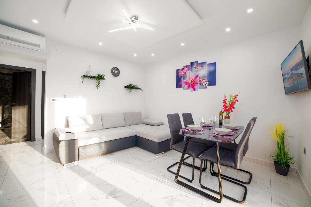 יאדראנובו Vega Lux Apartment מראה חיצוני תמונה