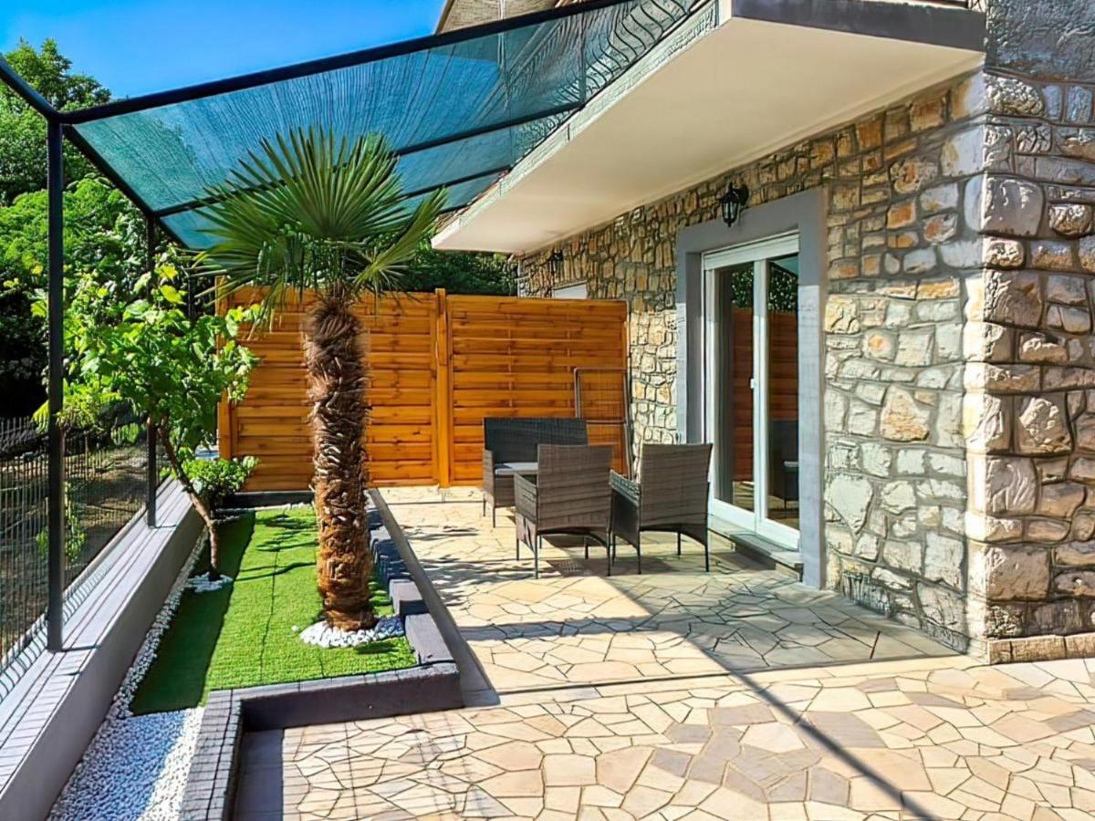 יאדראנובו Vega Lux Apartment מראה חיצוני תמונה